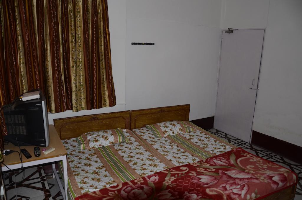 Kim Lawn Guest House Kolkata Ngoại thất bức ảnh