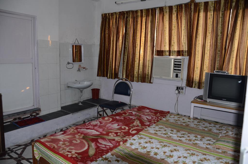 Kim Lawn Guest House Kolkata Ngoại thất bức ảnh