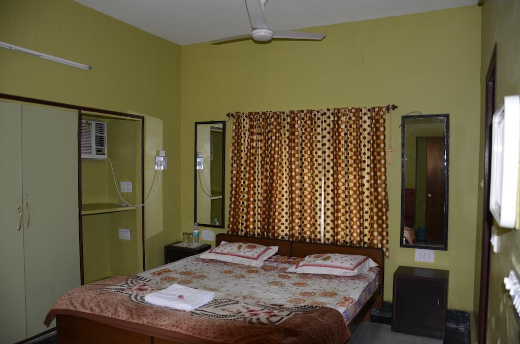 Kim Lawn Guest House Kolkata Phòng bức ảnh