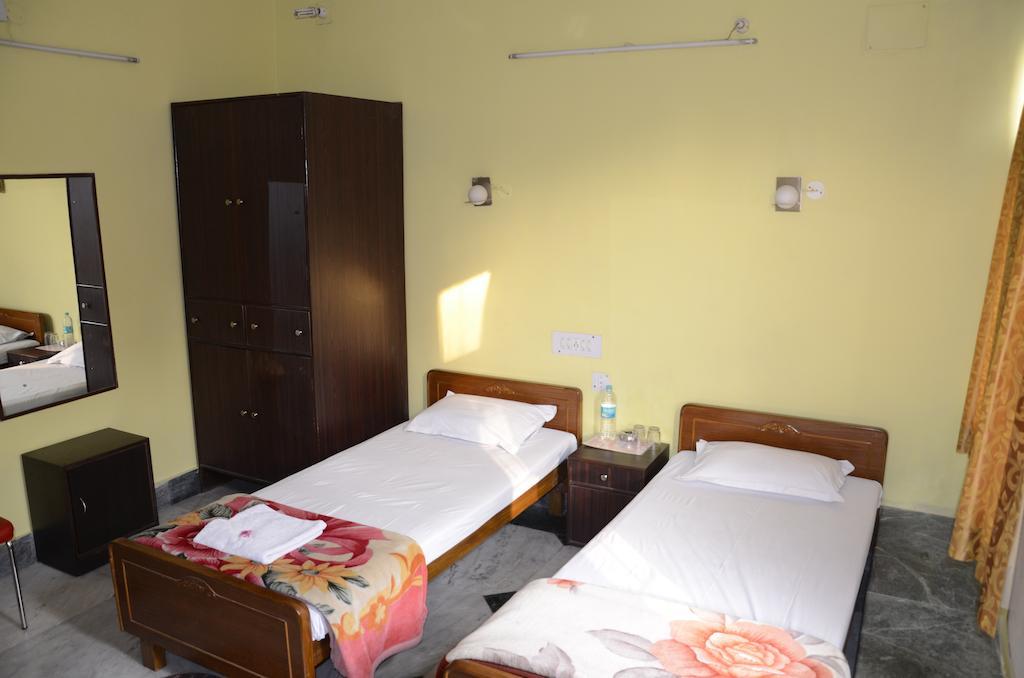 Kim Lawn Guest House Kolkata Ngoại thất bức ảnh
